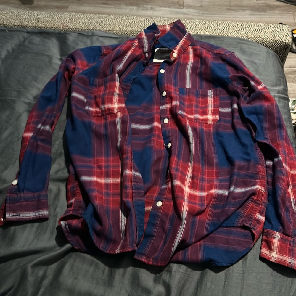 Mossimo women’s boyfriend fit red and blue flannel